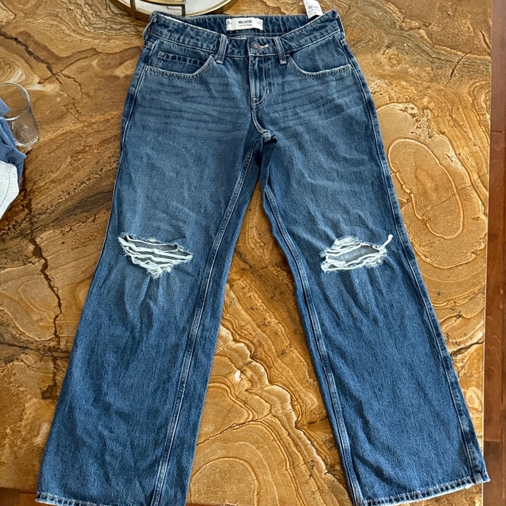 Hollister Low-Rise Baggy Jeans in Blue